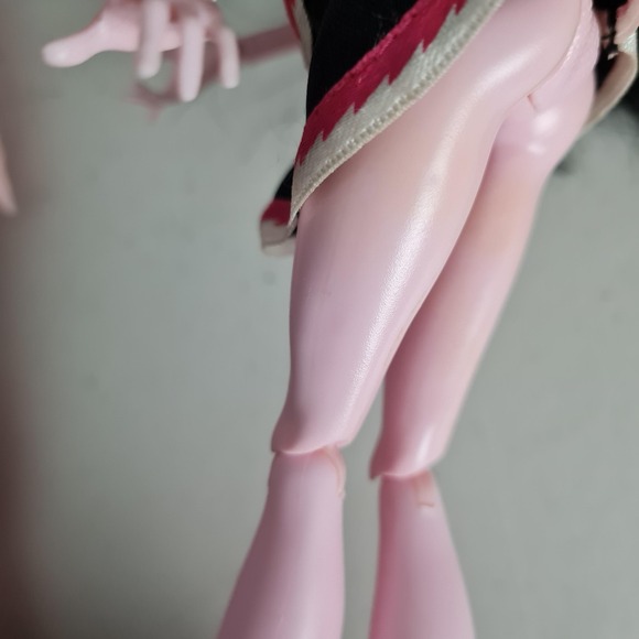 Monster High Dolls Lot G3 Fashion & Mini Figures Venus Draculaura Cleo Stands - Picture 13 of 16